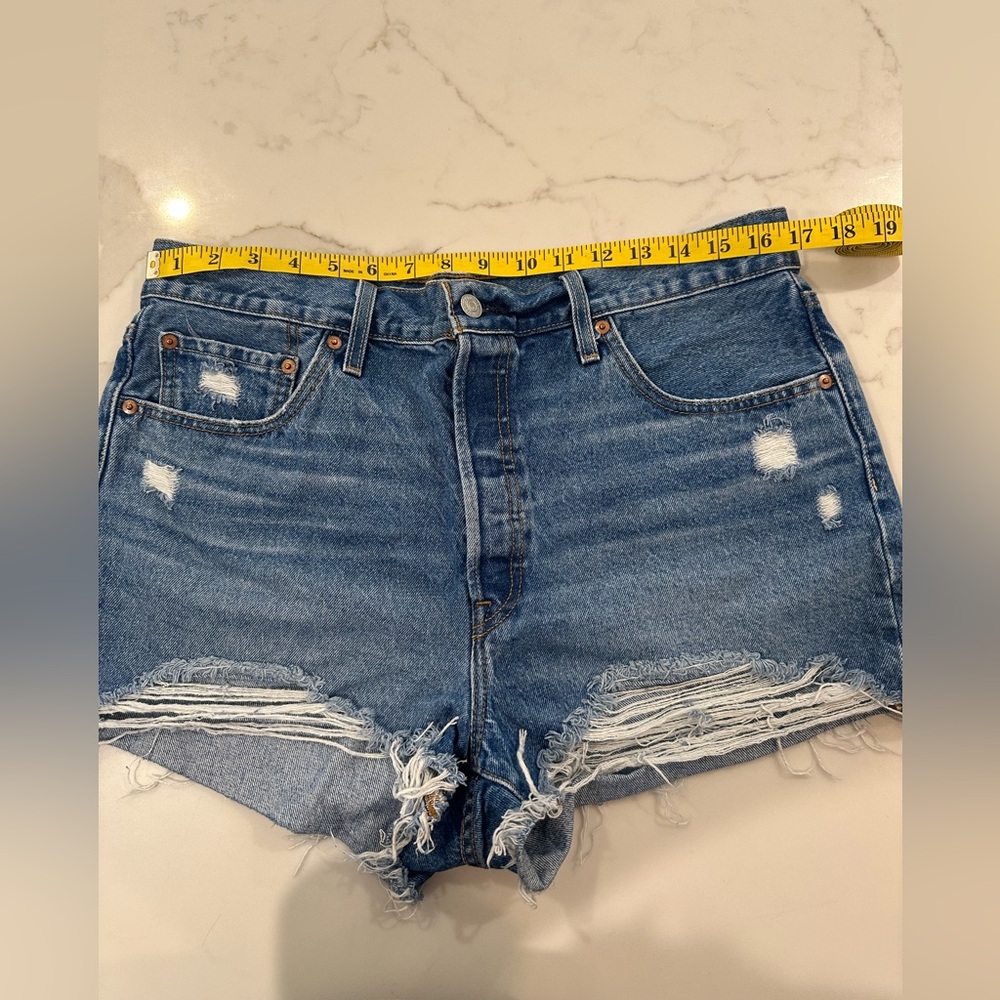 Levi’s 501 shorts